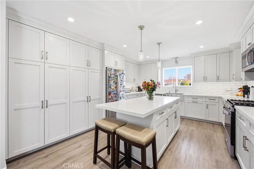 2235 Clover, Simi Valley