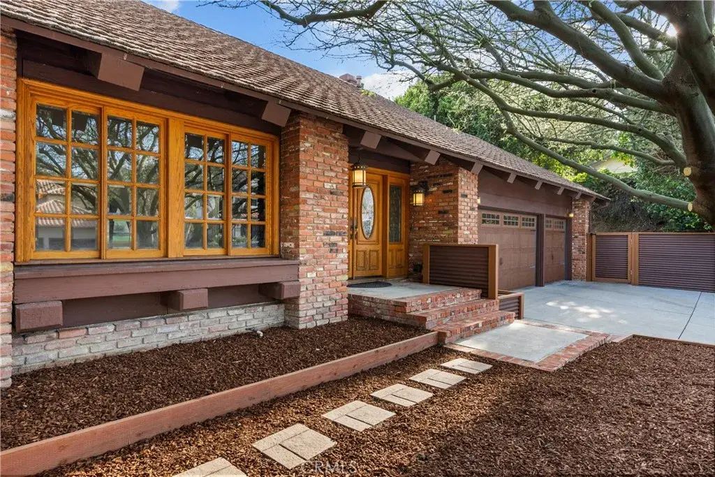 11926 Rexbon, Granada Hills