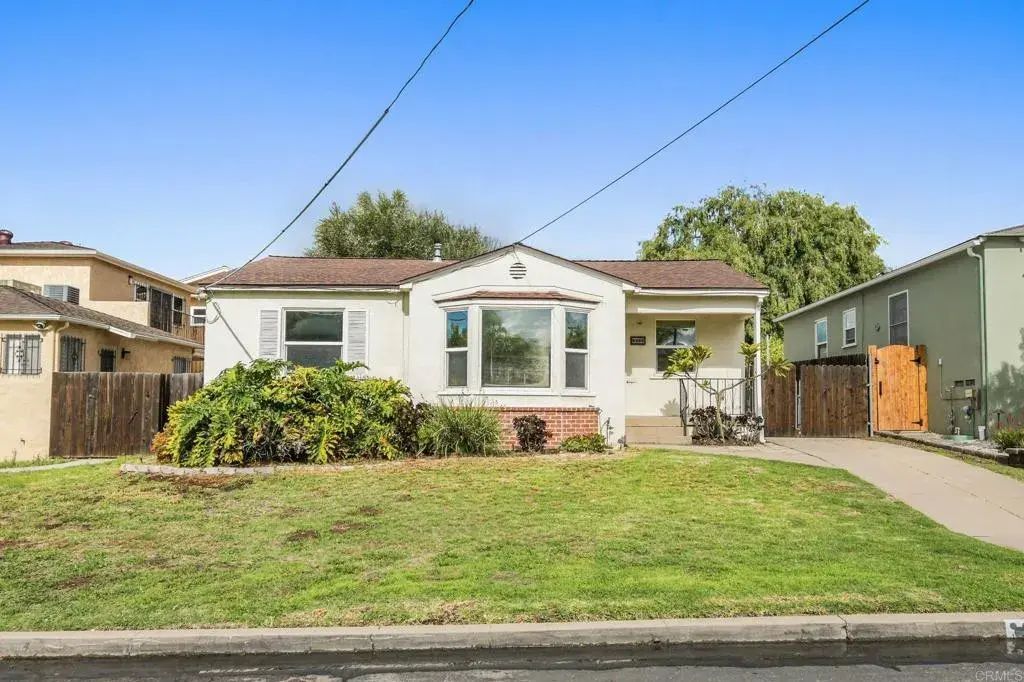 8860 Madison Avenue, La Mesa
