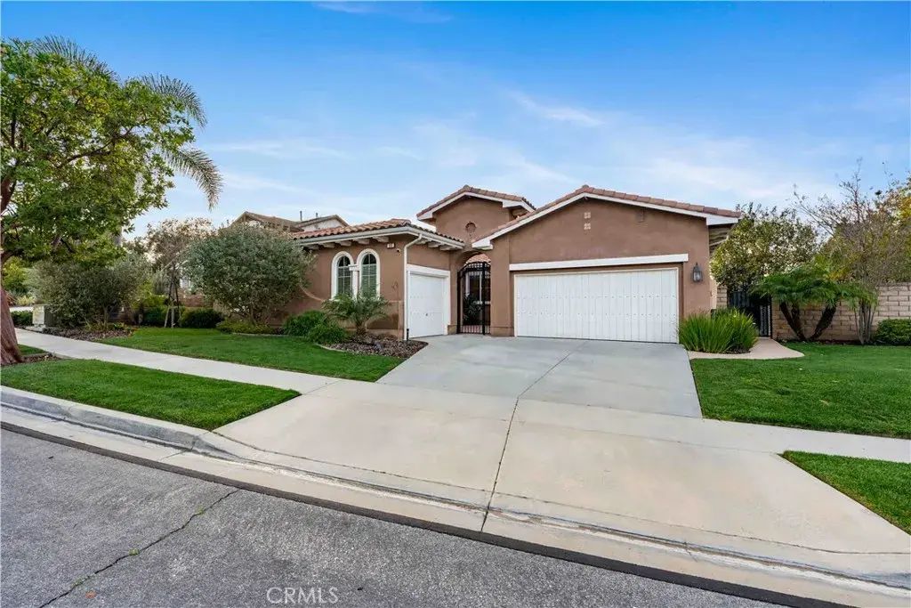 889 Lindamere Court, Simi Valley