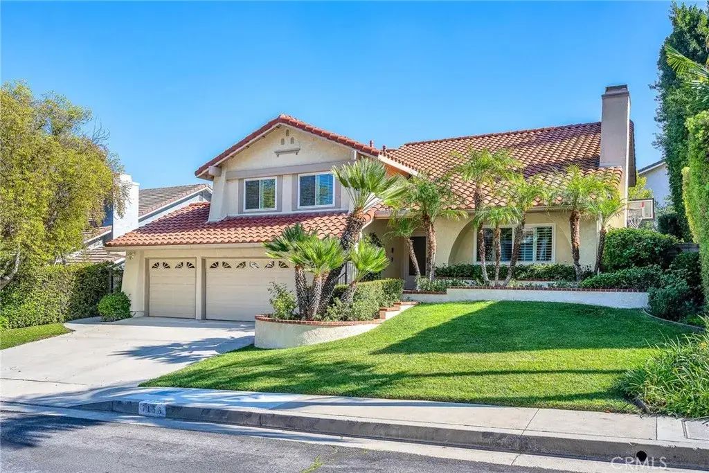 7156 Castle Peak Dr, West Hills