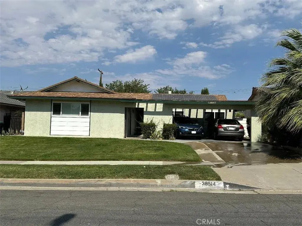 38514 Carolside Avenue, Palmdale