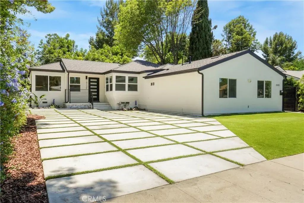 19120 Bessemer, Tarzana