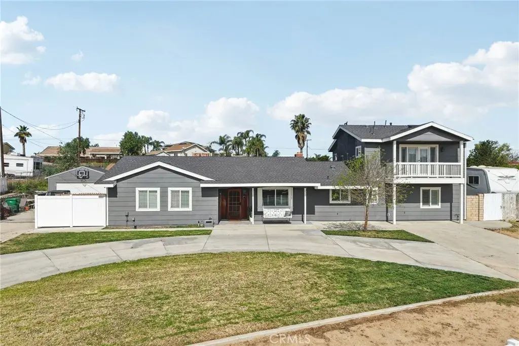 2821 Riding Ring, Norco