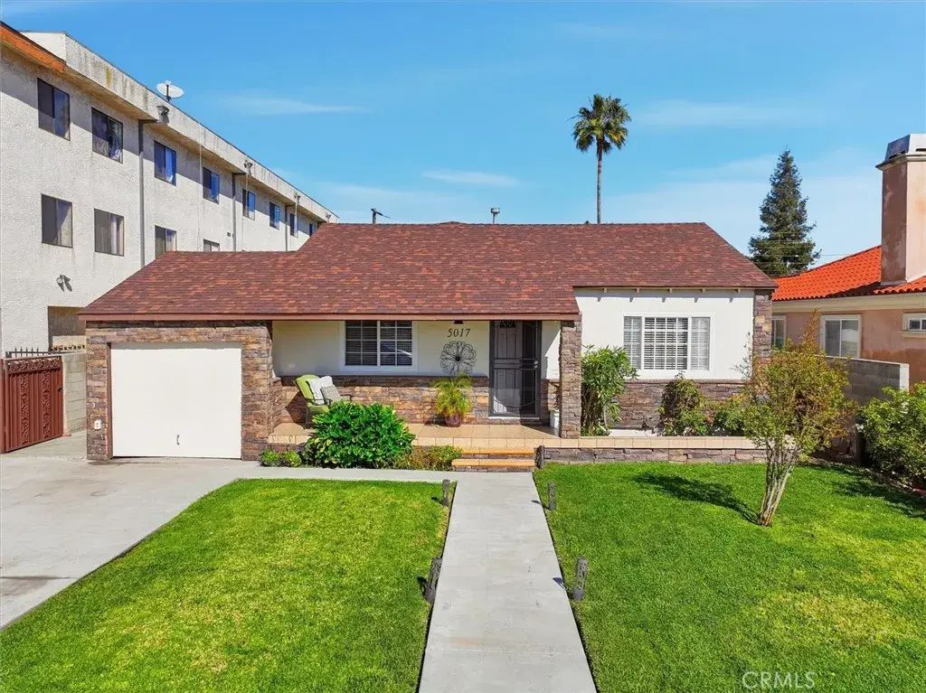 5017 W 118th Place, Hawthorne