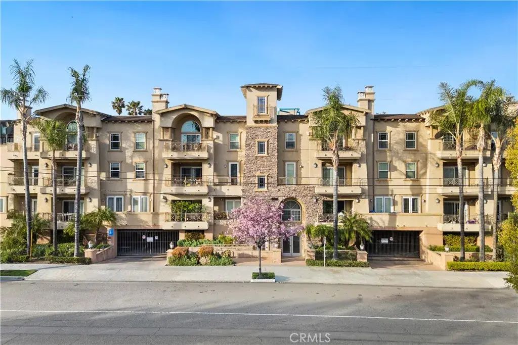 10715 Camarillo Street 203, North Hollywood