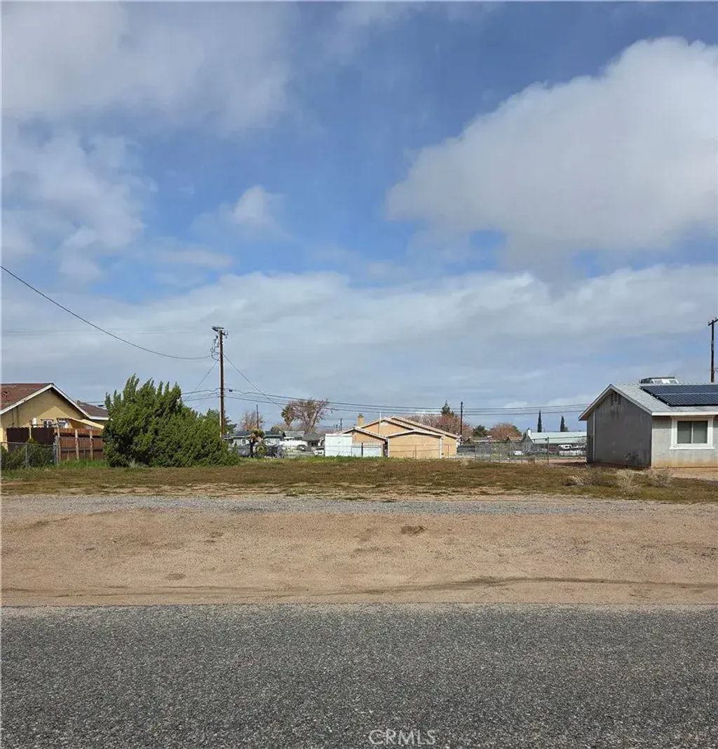 Cajon St, Hesperia