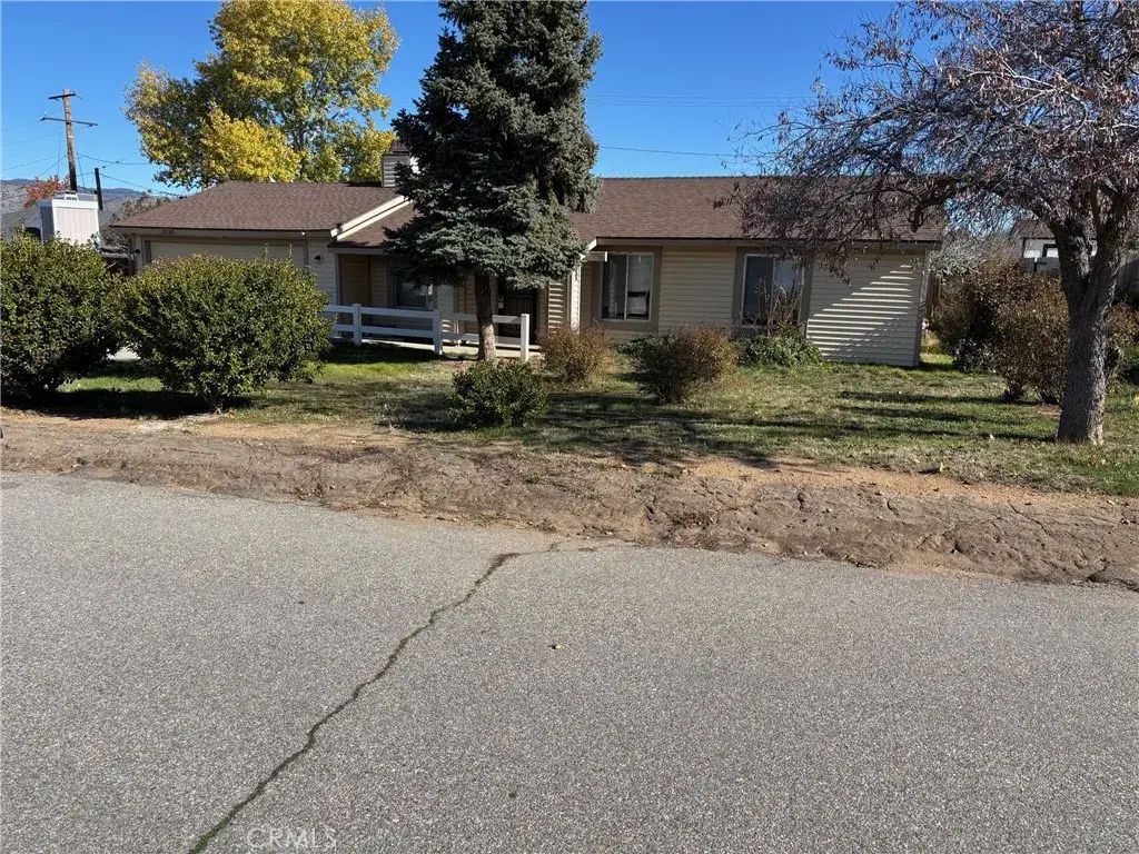 21320 Santa Barbara Drive, Tehachapi