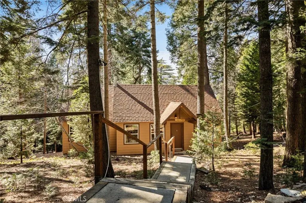 954 Crest Estates, Lake Arrowhead