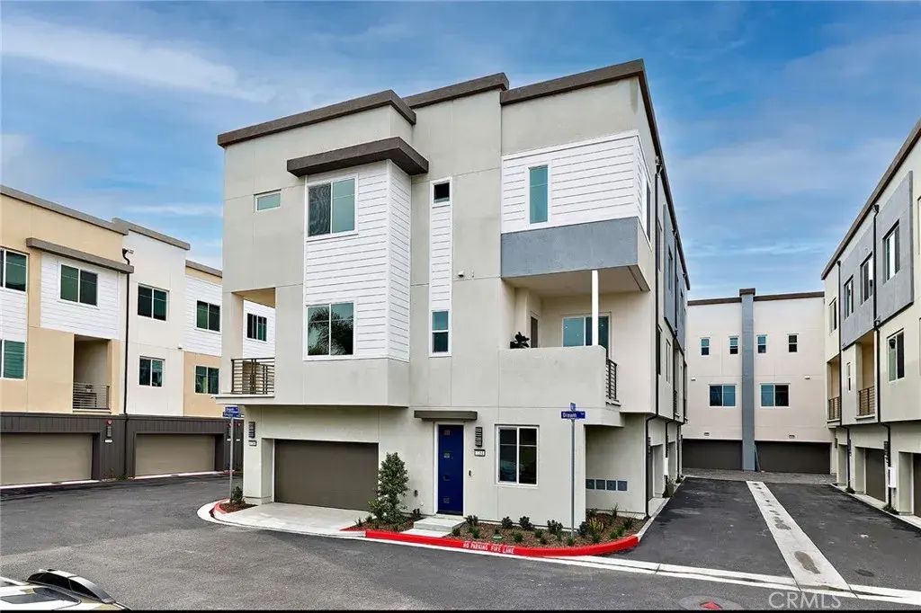 7264 Aura Circle, Huntington Beach
