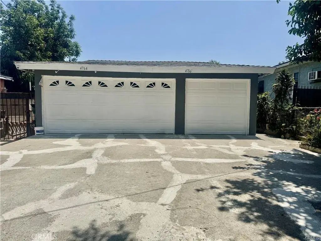 4766 Hammel, Los Angeles