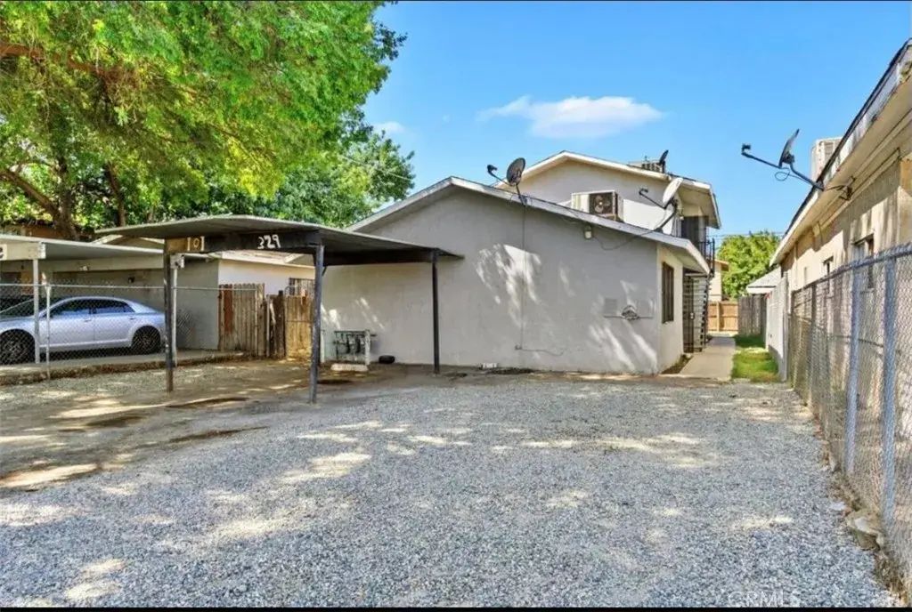 329 N Diana, Fresno