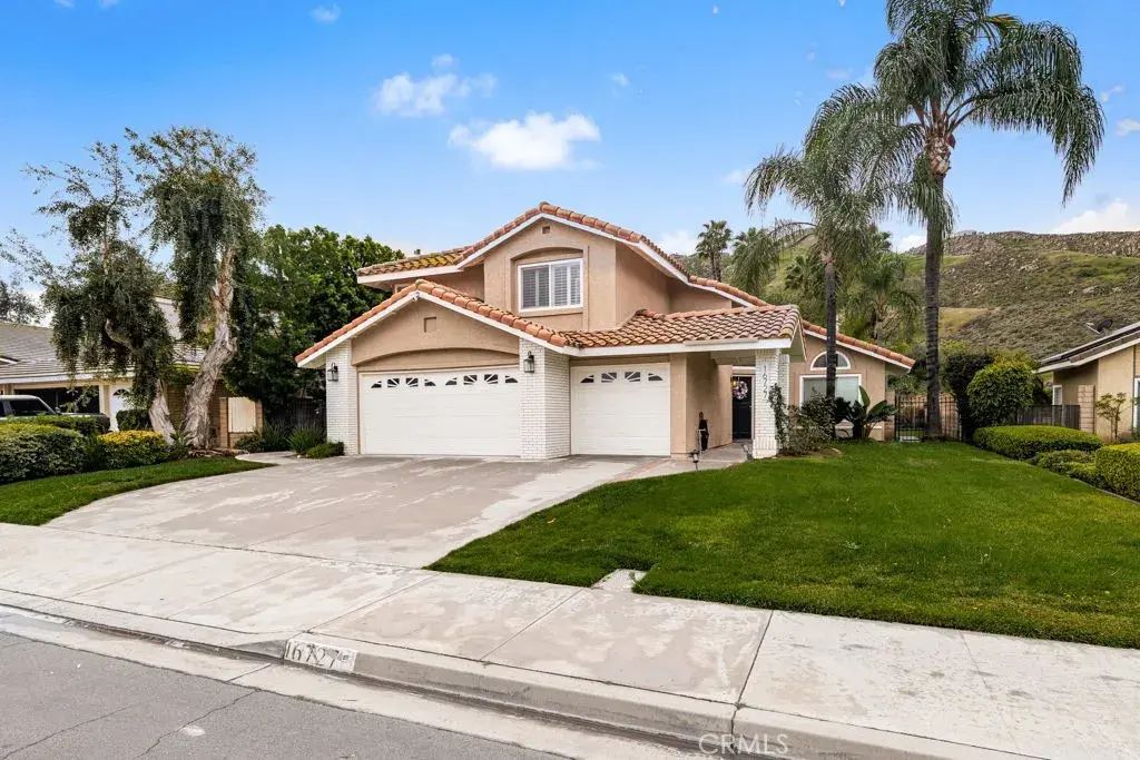 16727 Lake Knoll, Riverside