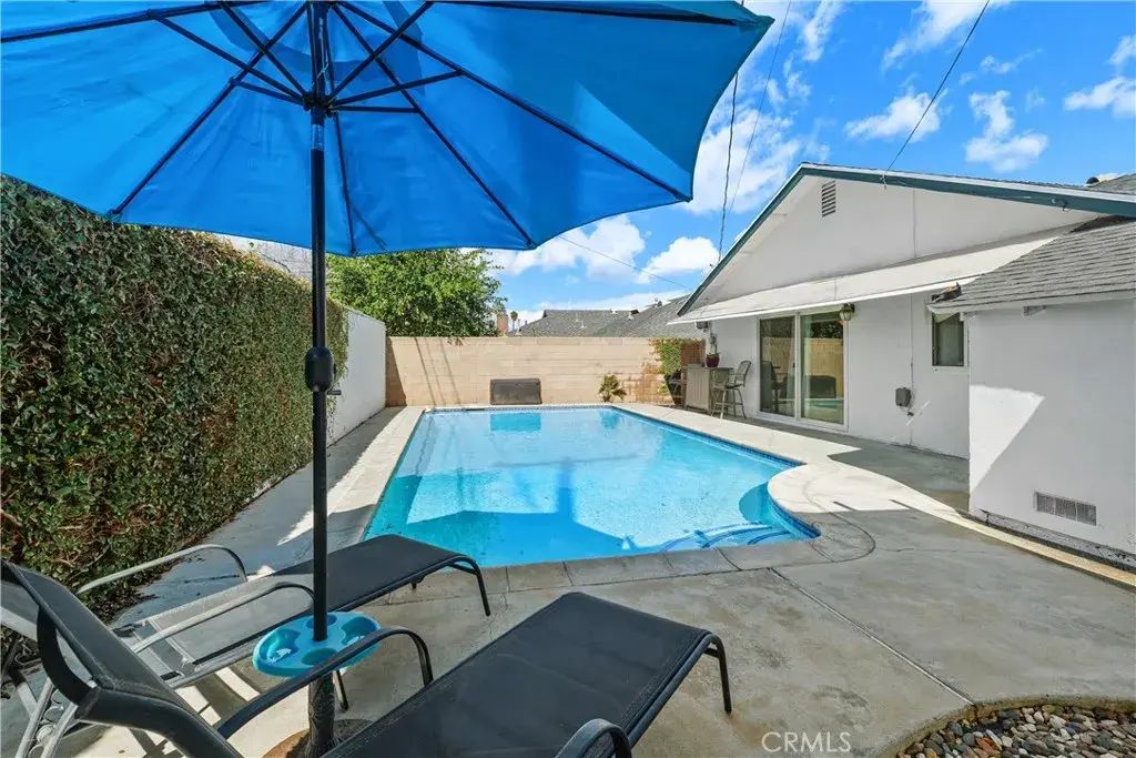3638 Lillian, Riverside
