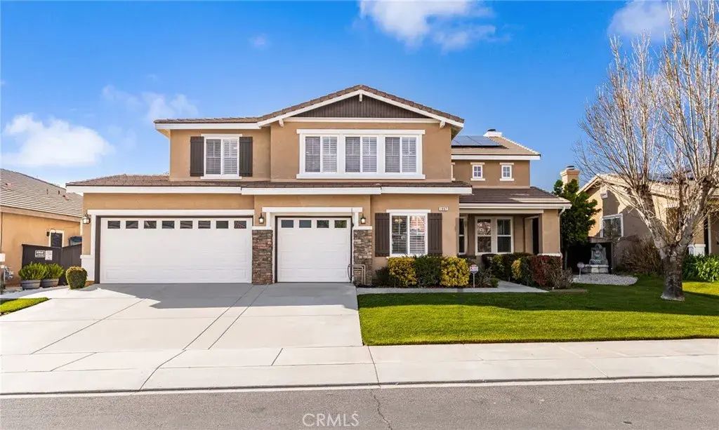1067 Gold Finch, Beaumont