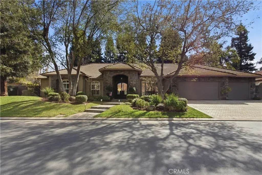 2144 King Arthur Court, Merced