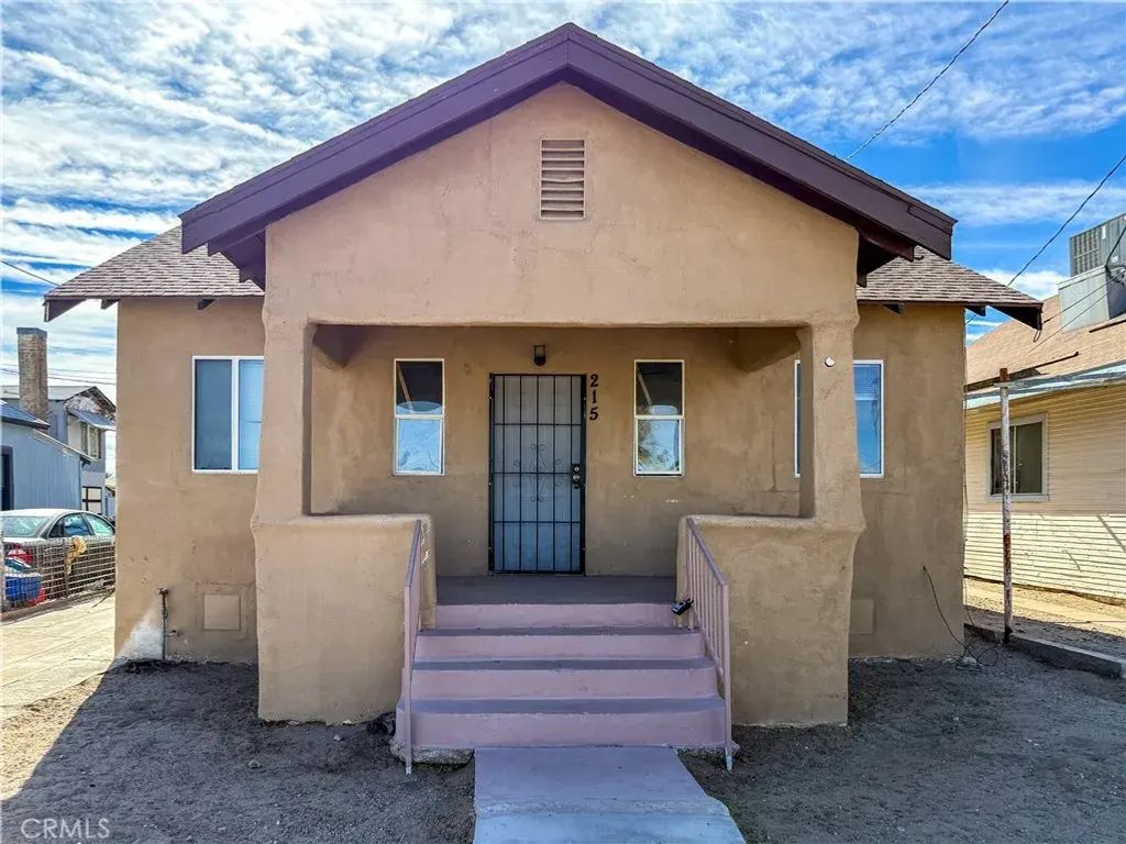 215 Cibola, Needles