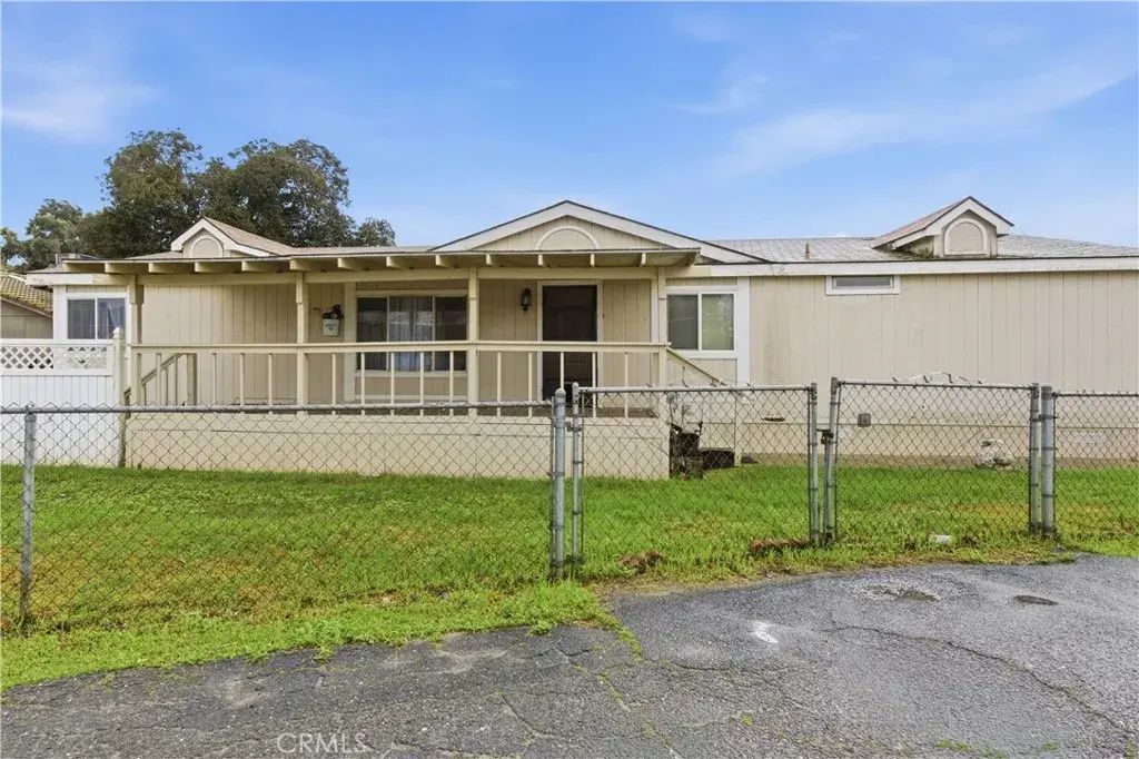 7156 N Winton, Winton