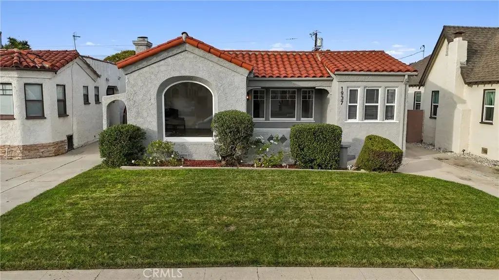 1937 W 80th Street, Los Angeles