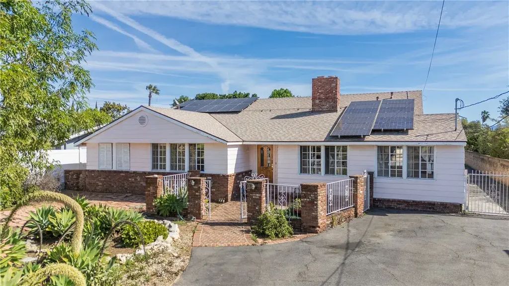 9826 Columbus, North Hills