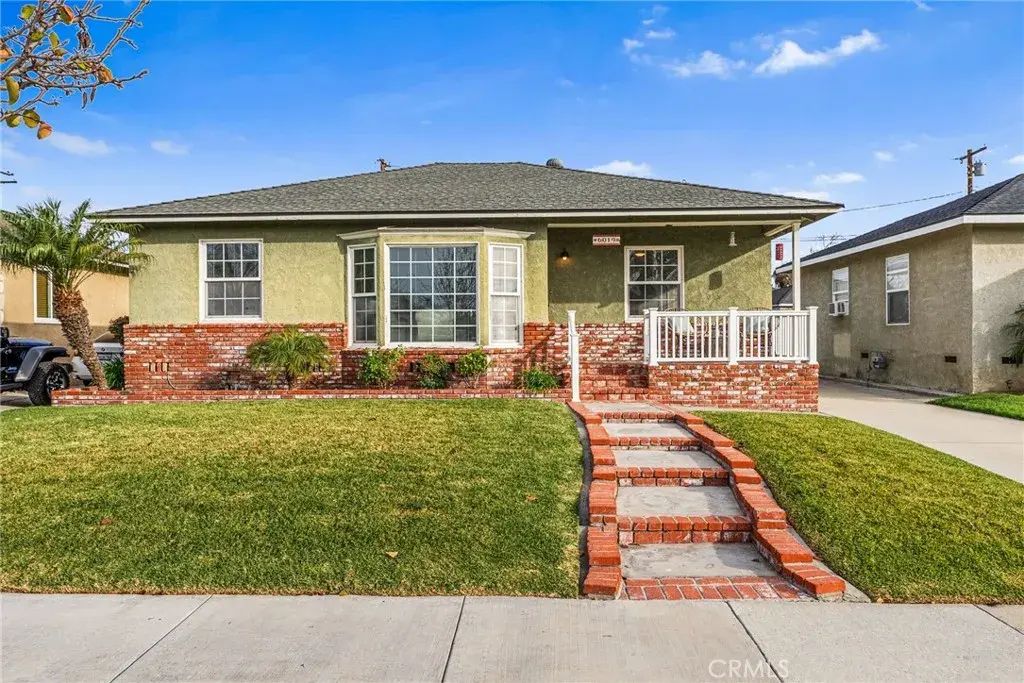 6019 Hardwick Street, Lakewood