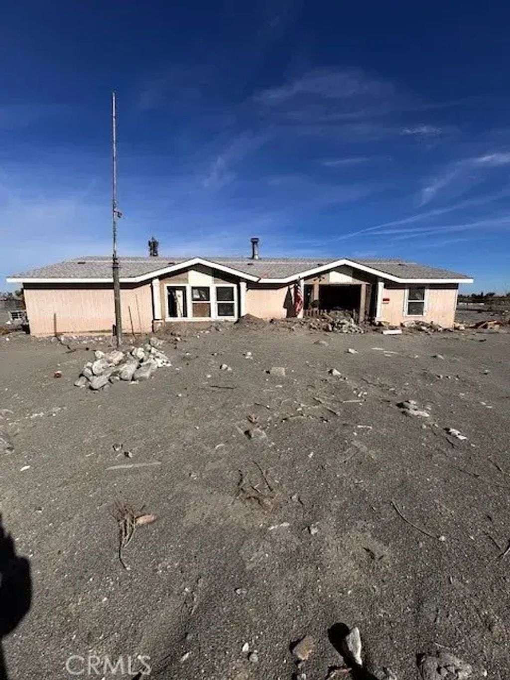 2300 Olivera, Phelan