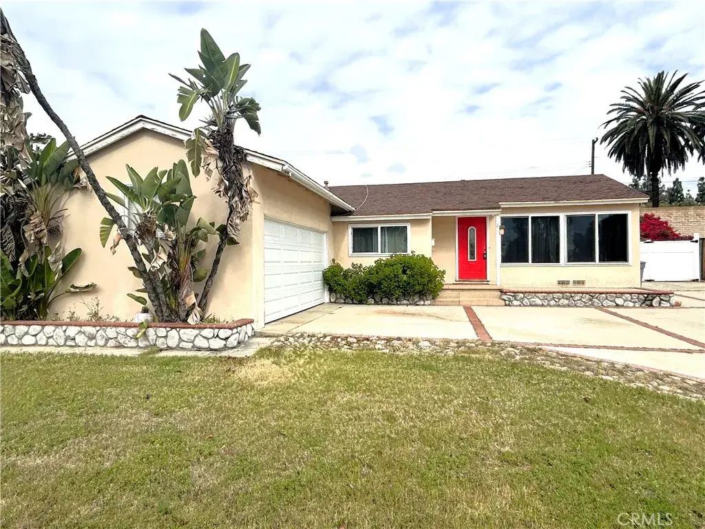 811 Drake, Claremont