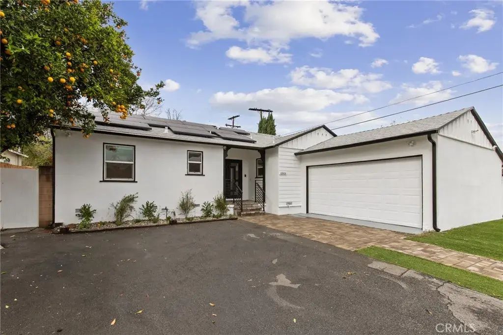 6565 Randi, Woodland Hills
