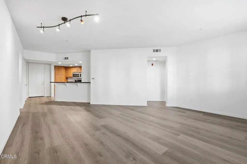 259 Riverdale Court 241, Camarillo
