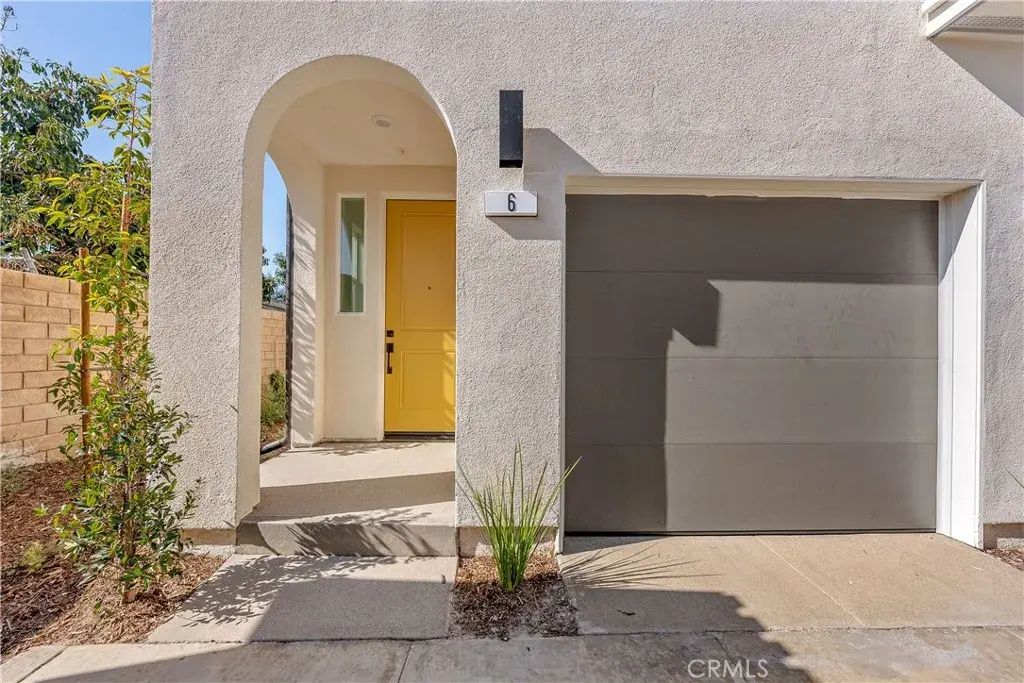 9423 1/2 N. Sepulveda Blvd. 6, North Hills