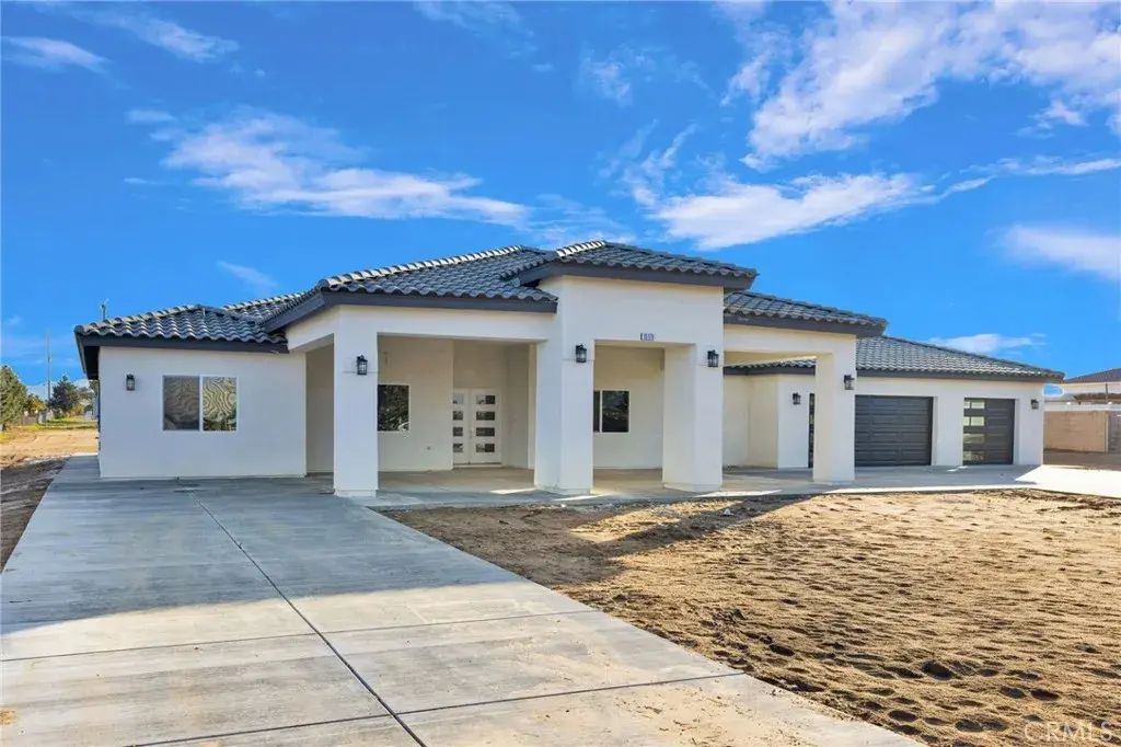 15179 Olive St, Hesperia
