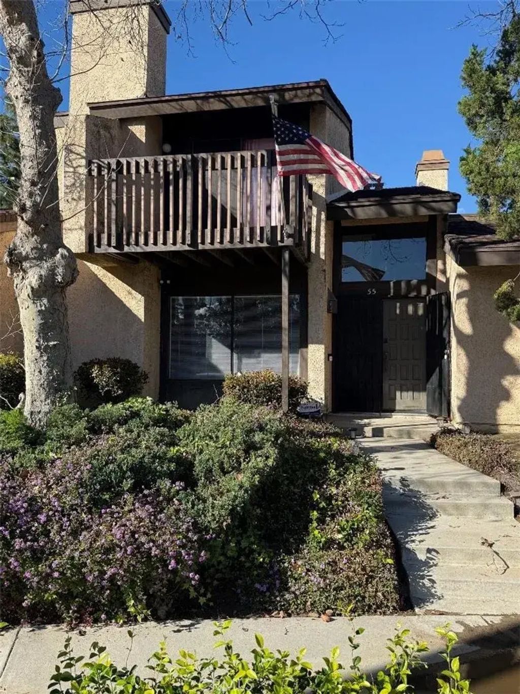 20027 Community Street 55, Winnetka