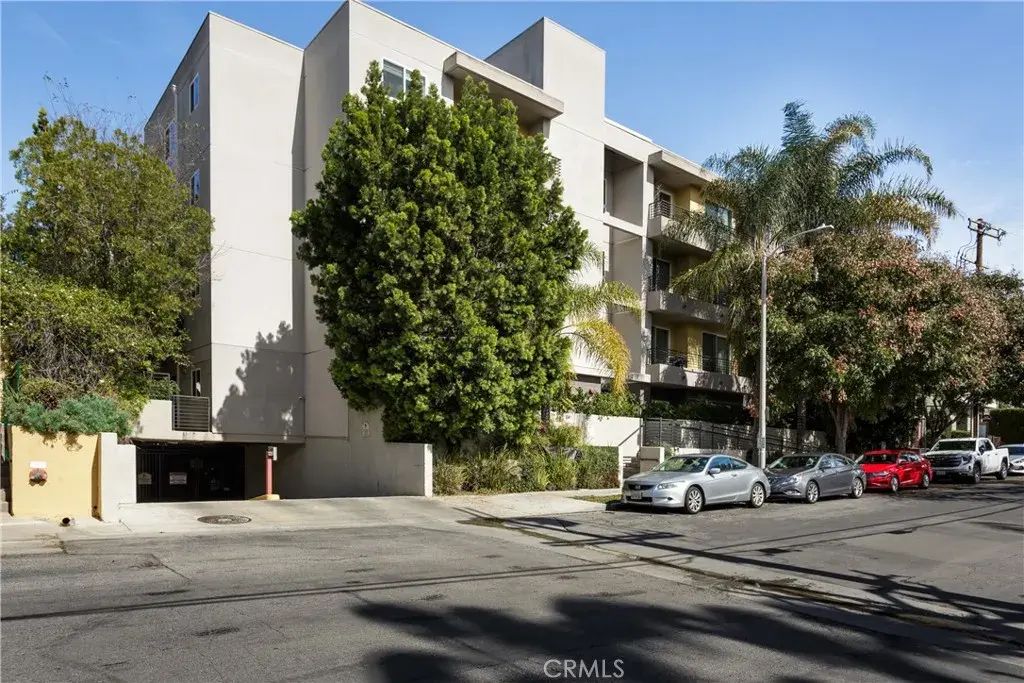 11115 Acama 101, Studio City