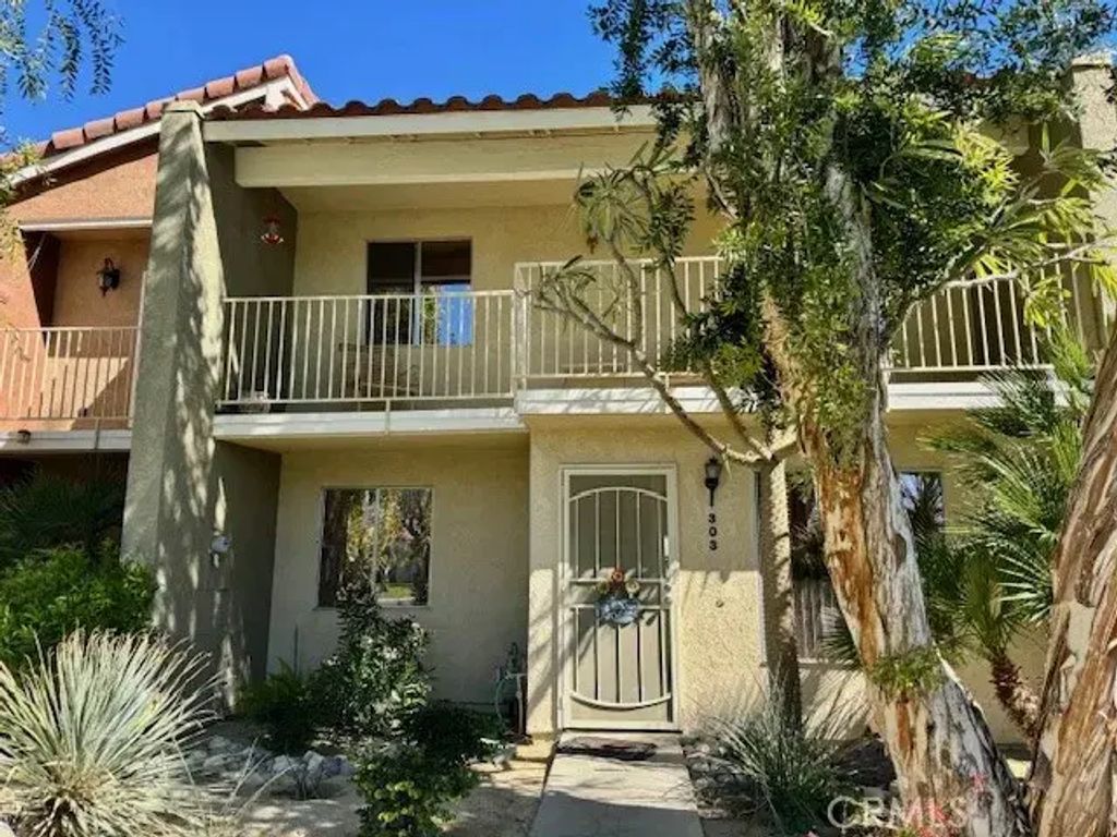 303 Tava Lane, Palm Desert