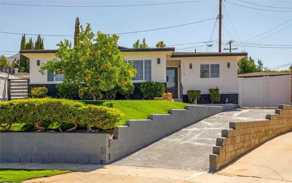 11110 Odell, Sunland