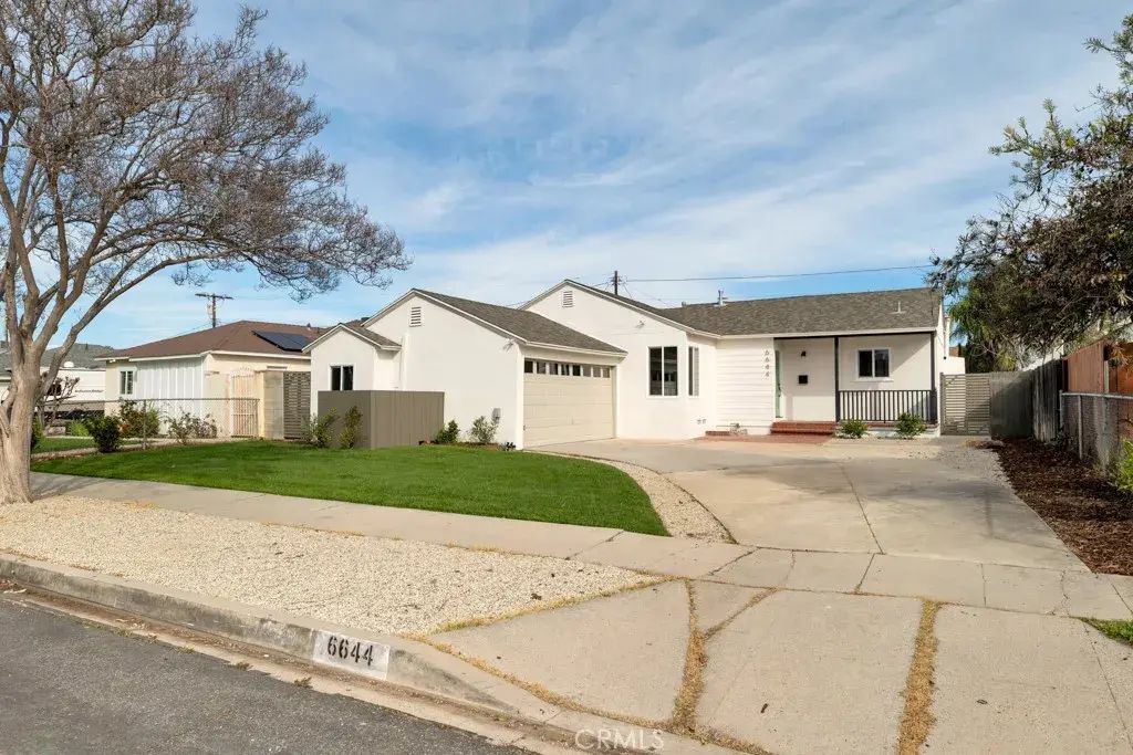 6644 Bothwell, Reseda