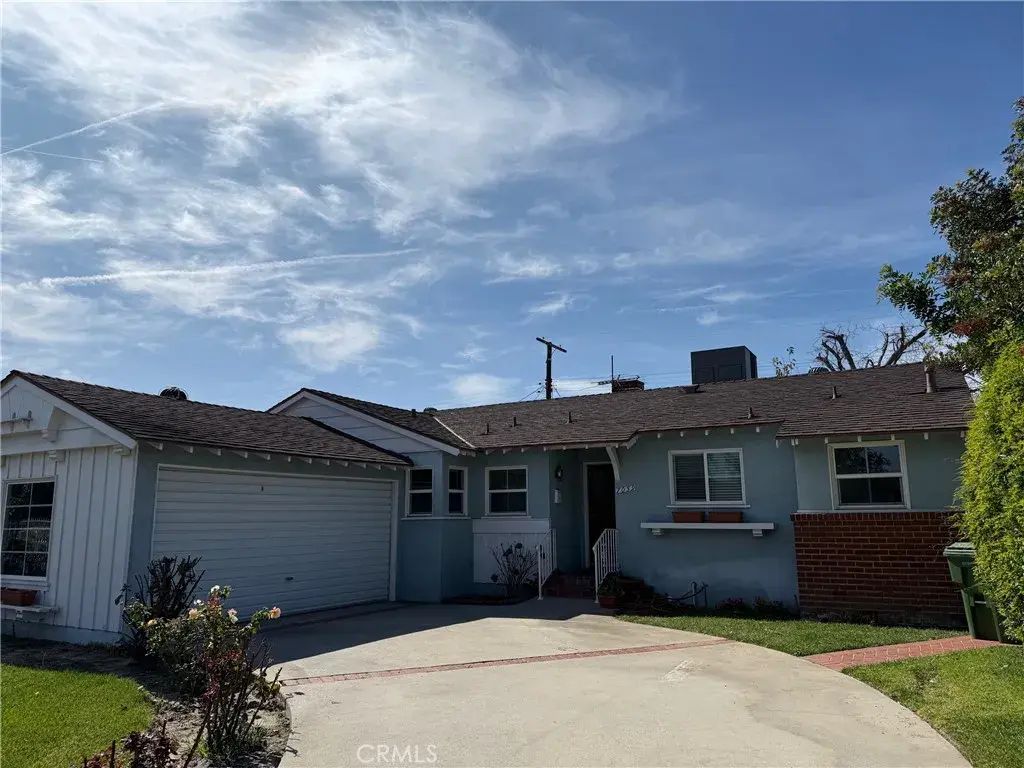 7059 Varna, North Hollywood