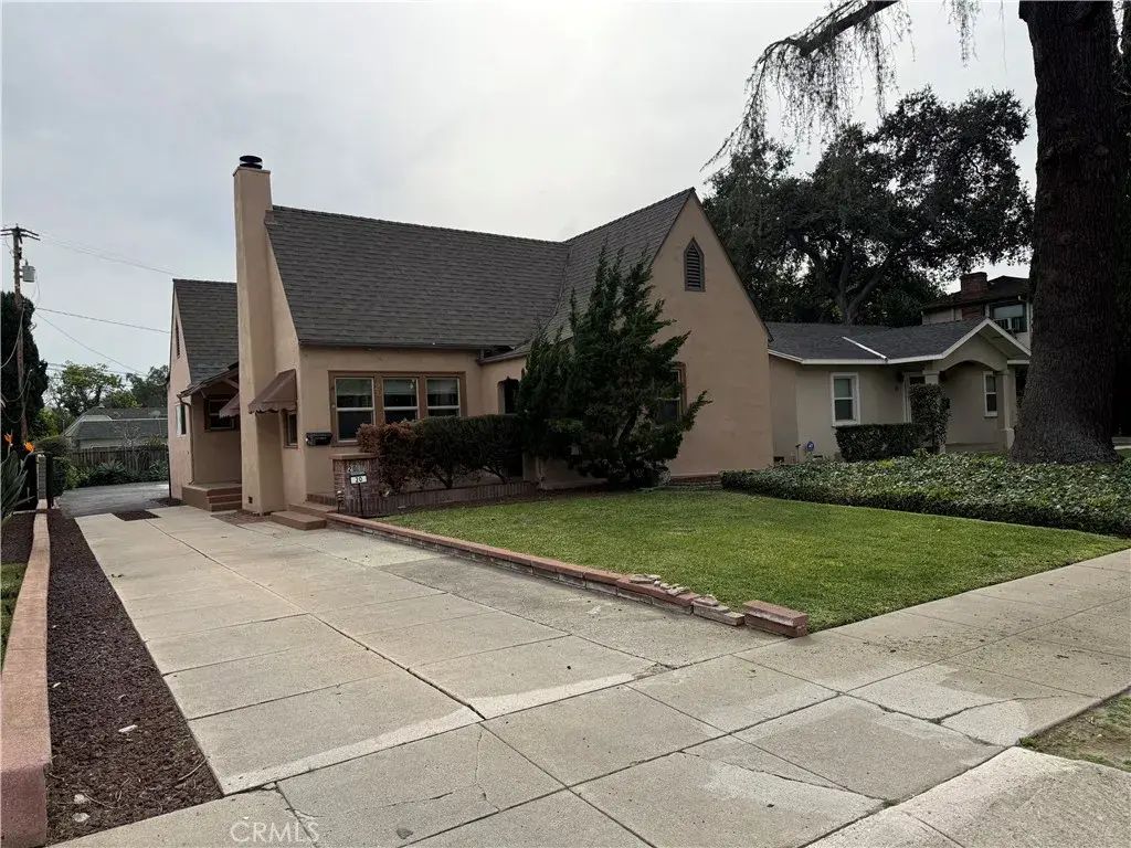 20 E Floral, Arcadia