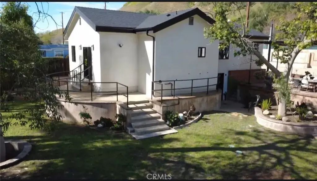 9857 Foothill Boulevard, Lakeview Terrace