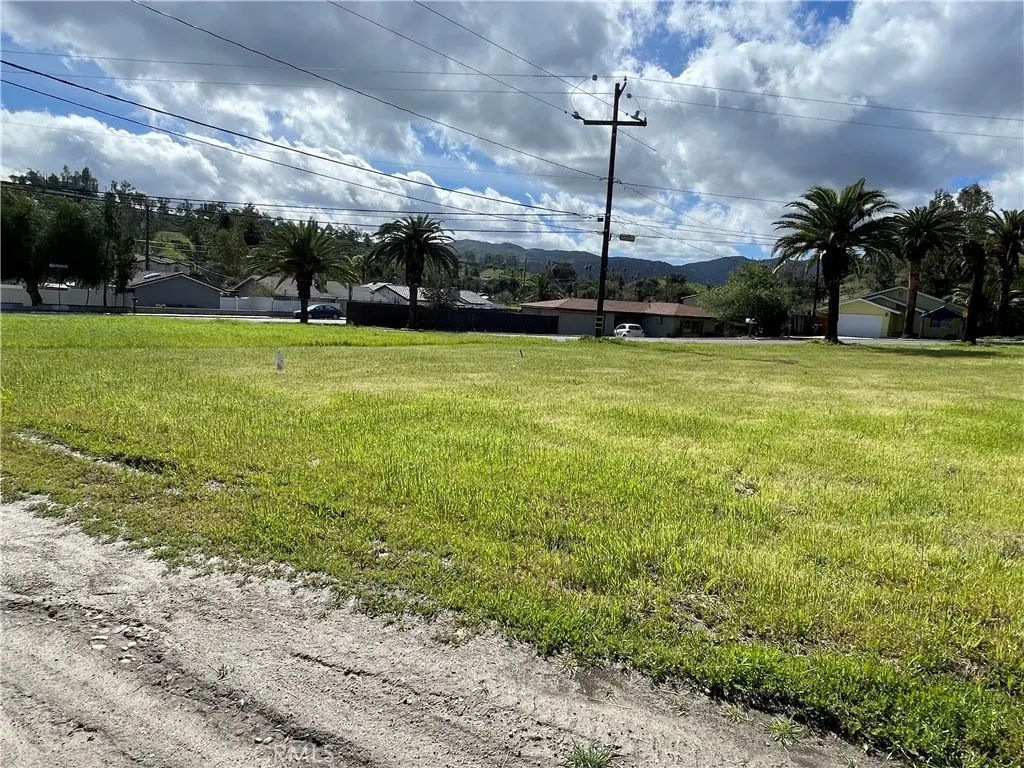 Bromley Ave, Lake Elsinore