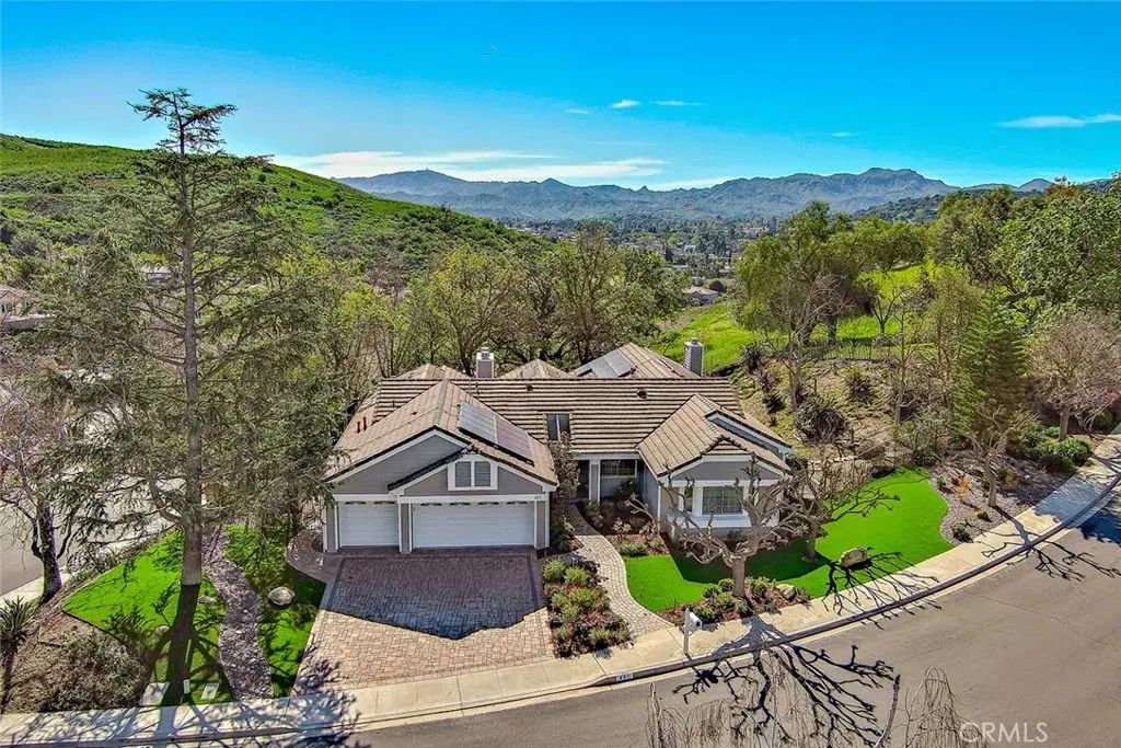 491 Twin Oaks Court, Thousand Oaks