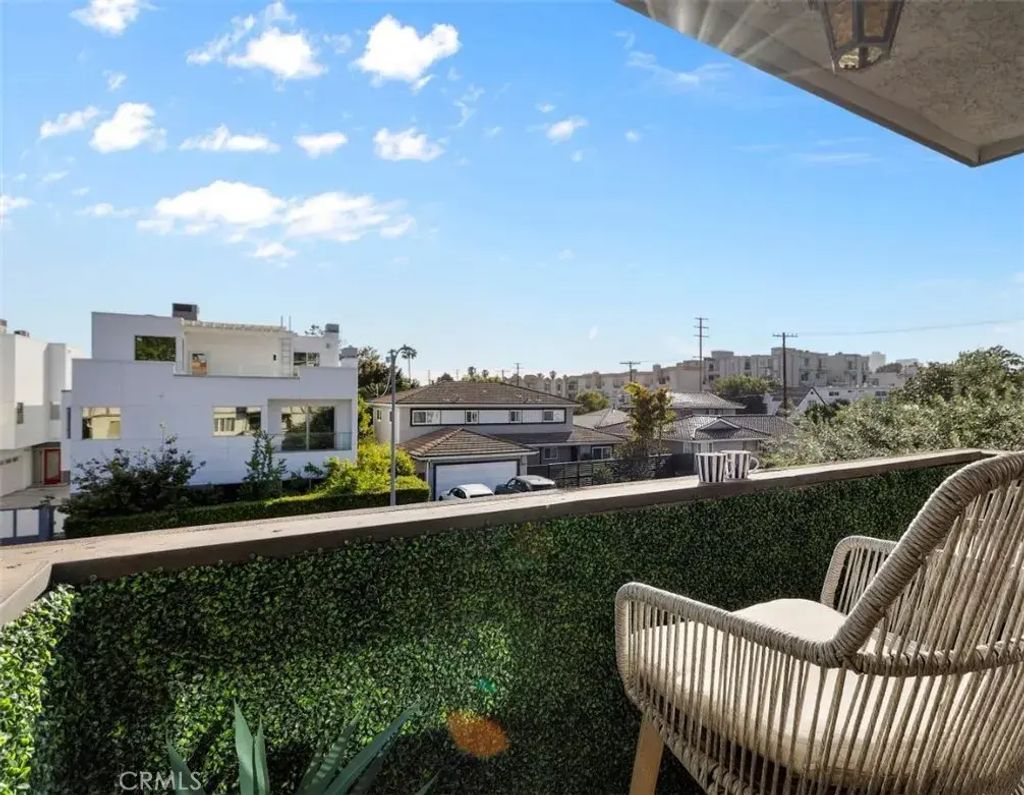 1914 Corinth Avenue 201, Los Angeles