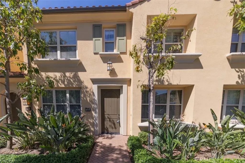 205 Mayfair, Irvine