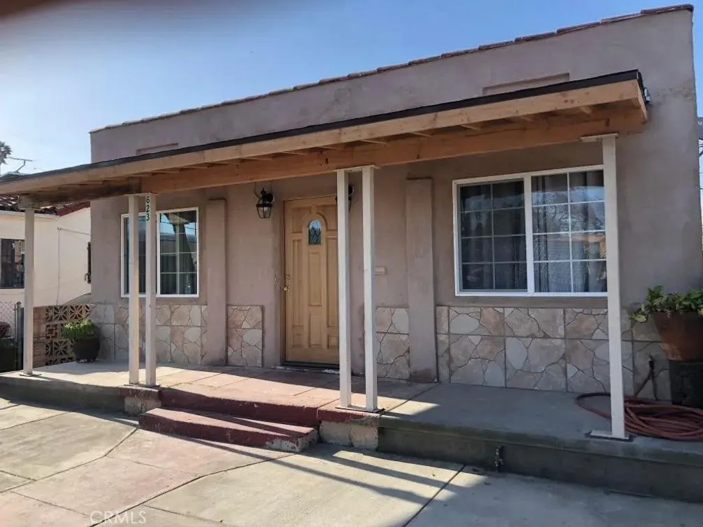 623 623 E 76th St, Los Angeles
