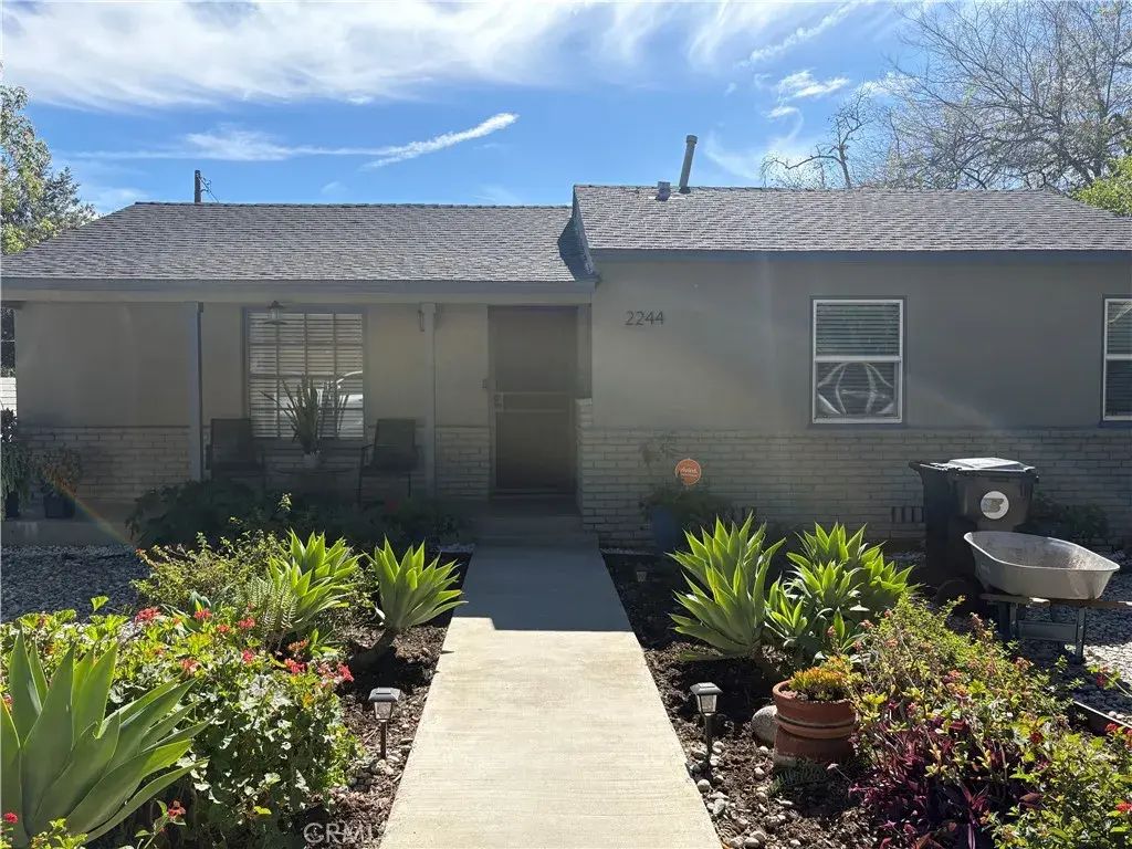 2244 Royal Oaks, Duarte
