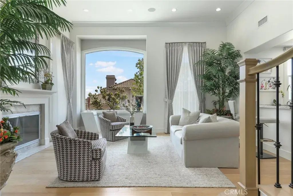 11805 Henley Lane, Los Angeles