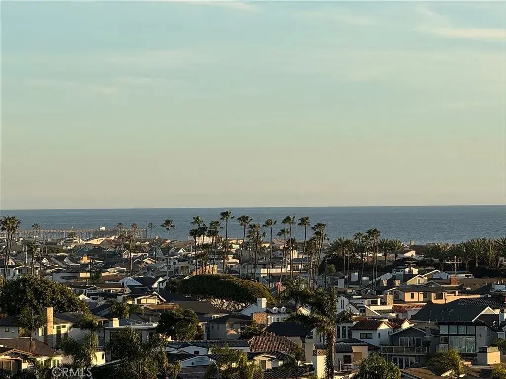 220 Nice 110, Newport Beach