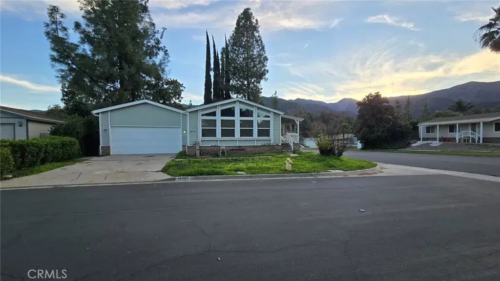 10301 Wagonroad West, Corona