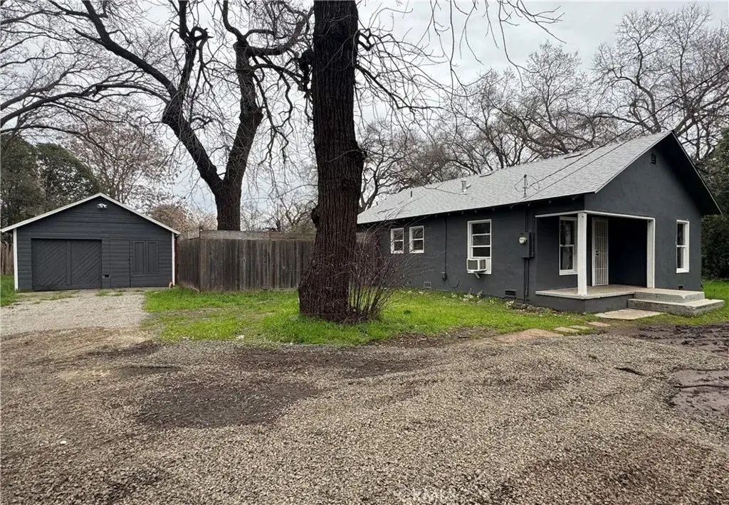 974 Wisconsin, Chico