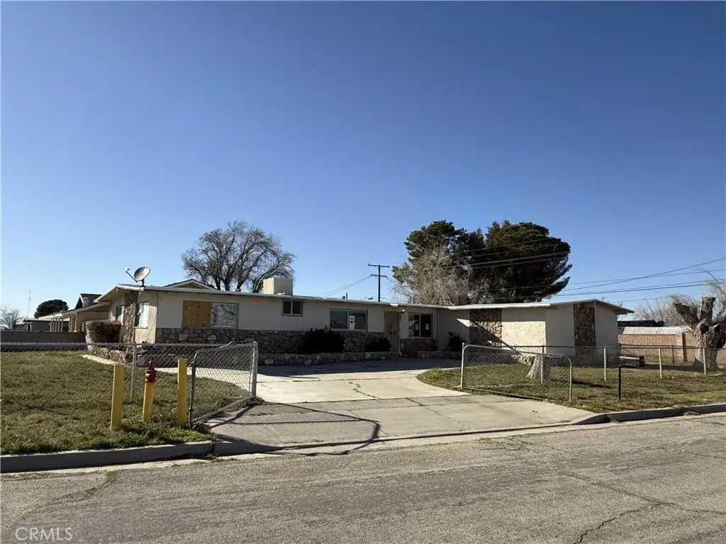 12401 El Mirage Street, Boron